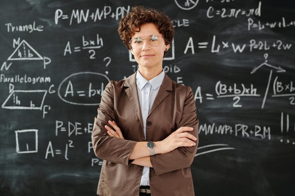 Achieve a-level maths excellence with online tuition